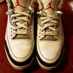 Jordan retro 3 white and red